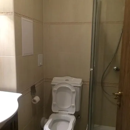 Invest Apartman *